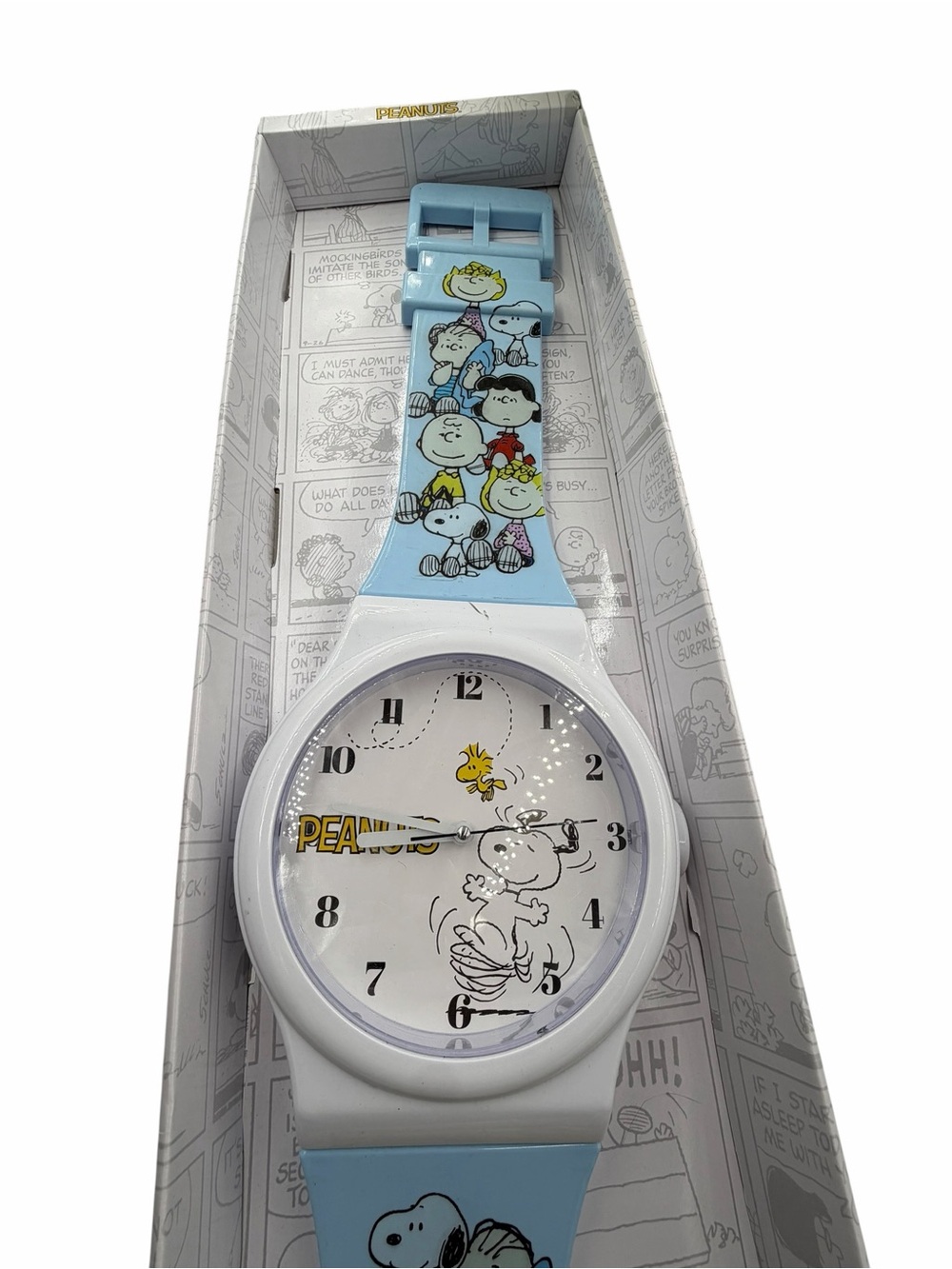 LARGE Peanuts Snoopy & Gang Jumbo Wristwatch Wall Clock, 3 Feet Tall. - Picture 2 of 6